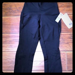Lululemon wunder under HR size 6 tight